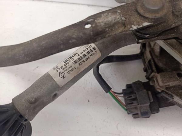 MOTEUR D ESSUIE GLACE RENAULT TWINGO 2 2007-2014 - Vue 2